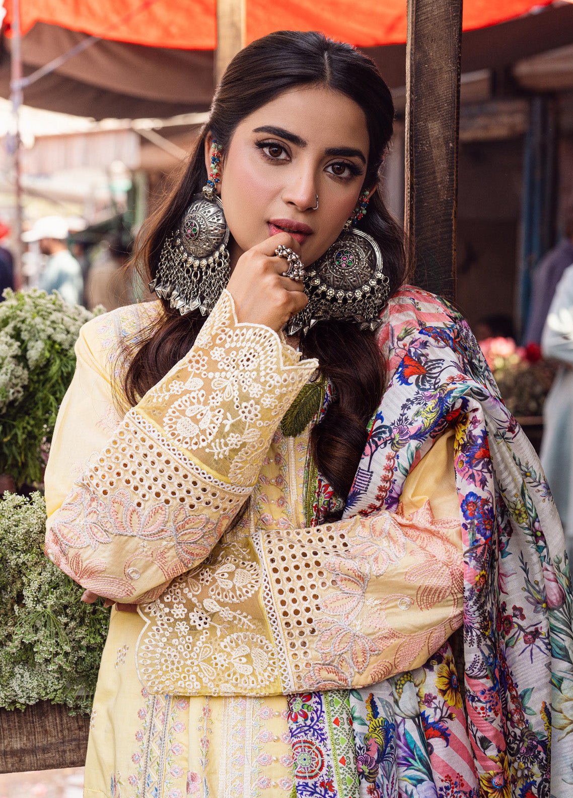 Sahakari By Sahane Chikankari Lawn 3 Piece Unstitched Suit S24SKCL CT-10003 ZEENAT Sahakari By Sahane Chikankari Lawn 3 Piece Unstitched Suit S24SKCL CT-10003 ZEENAT