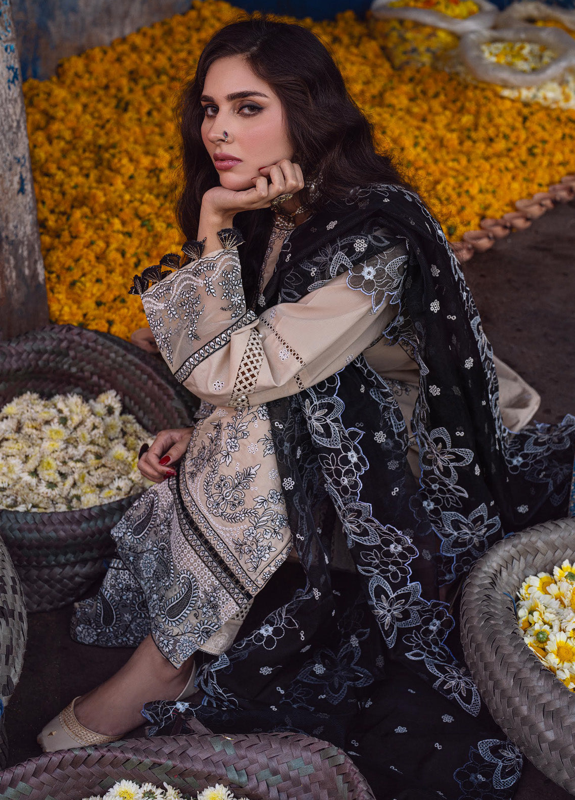 Sahakari By Sahane Chikankari Lawn 3 Piece Unstitched Suit S24SKCL CT-10009 GHAZAL Sahakari By Sahane Chikankari Lawn 3 Piece Unstitched Suit S24SKCL CT-10009 GHAZAL