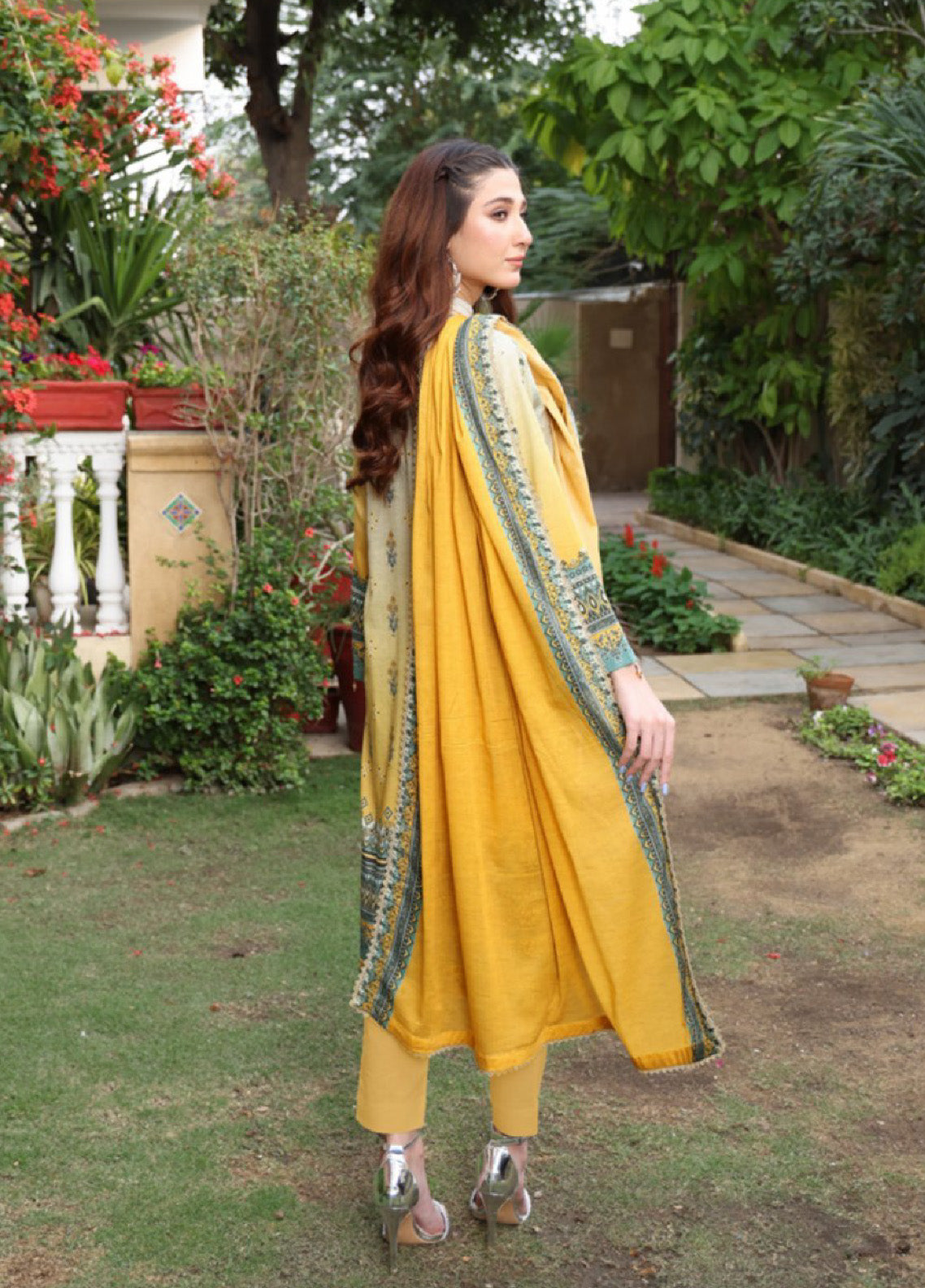 Satrangi By Schick Sequins Embroidered Digital Lawn 3 Piece Unstitched Suit S24SEDL-01 Satrangi By Schick Sequins Embroidered Digital Lawn 3 Piece Unstitched Suit S24SEDL-01