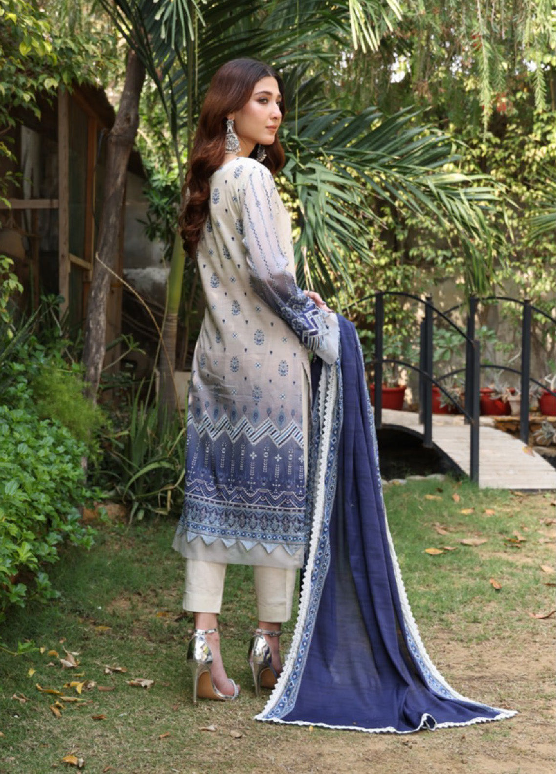 Satrangi By Schick Sequins Embroidered Digital Lawn 3 Piece Unstitched Suit S24SEDL-04 Satrangi By Schick Sequins Embroidered Digital Lawn 3 Piece Unstitched Suit S24SEDL-04