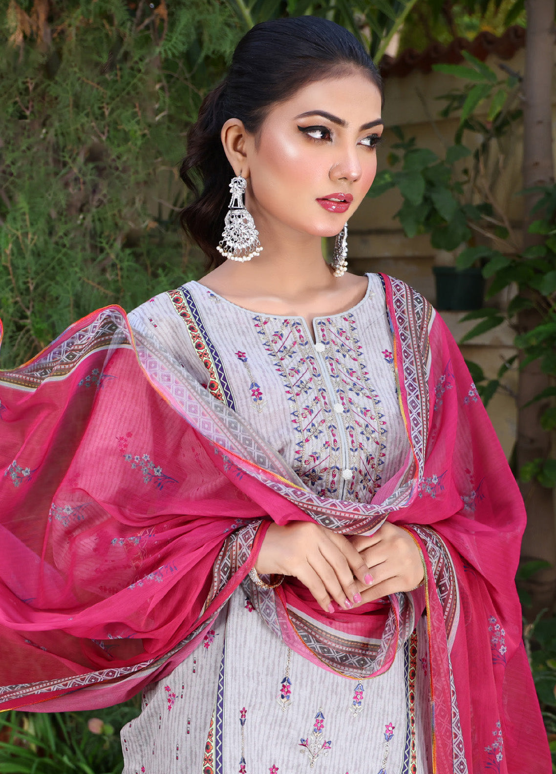 Shirley By MTF Embroidered Digital Lawn 3 Piece Unstitched Suit MTF24SEDPL-07 Shirley By MTF Embroidered Digital Lawn 3 Piece Unstitched Suit MTF24SEDPL-07