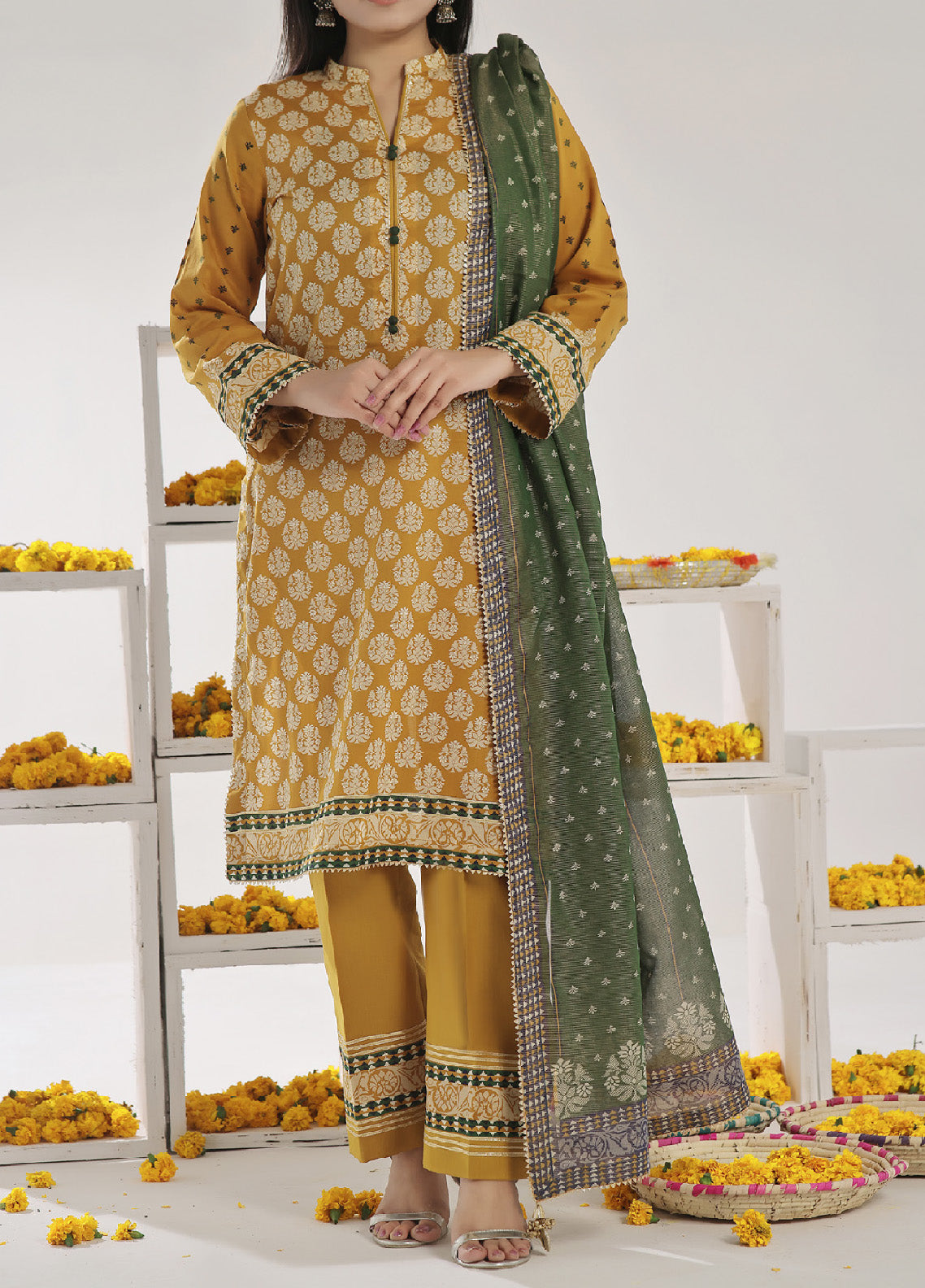 Sufina's By VS Textile Printed Lawn With Zari Dupatta 3 Piece Unstitched Suit VS24SPLZD-395 Sufina's By VS Textile Printed Lawn With Zari Dupatta 3 Piece Unstitched Suit VS24SPLZD-395