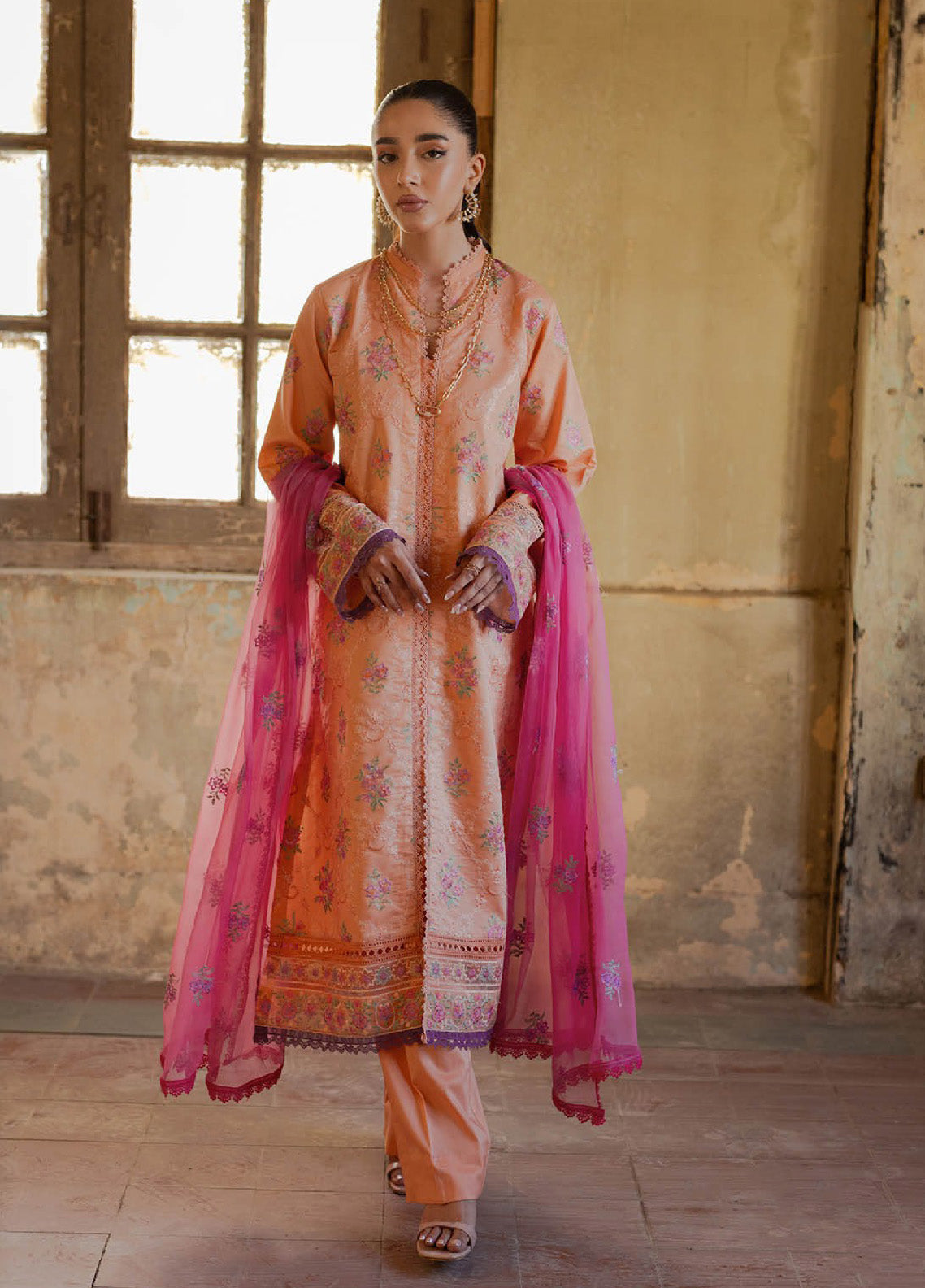 Summer Breeze By Rajbari Embroidered Lawn 3 Piece Unstitched Suit RB24SBEE-2B Summer Breeze By Rajbari Embroidered Lawn 3 Piece Unstitched Suit RB24SBEE-2B