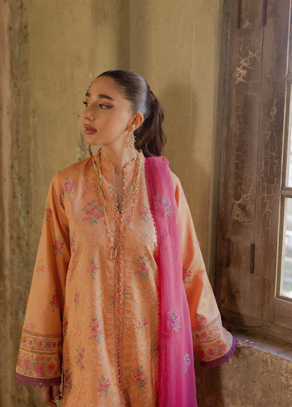 Summer Breeze By Rajbari Embroidered Lawn 3 Piece Unstitched Suit RB24SBEE-2B Summer Breeze By Rajbari Embroidered Lawn 3 Piece Unstitched Suit RB24SBEE-2B