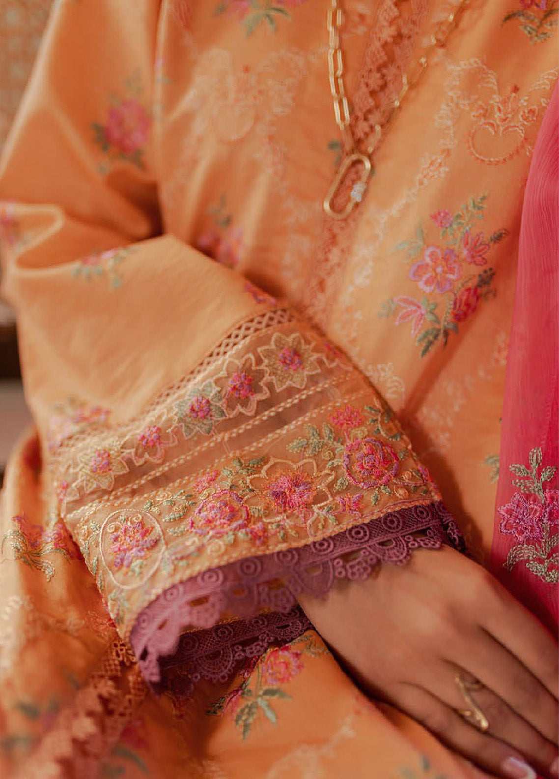 Summer Breeze By Rajbari Embroidered Lawn 3 Piece Unstitched Suit RB24SBEE-2B Summer Breeze By Rajbari Embroidered Lawn 3 Piece Unstitched Suit RB24SBEE-2B