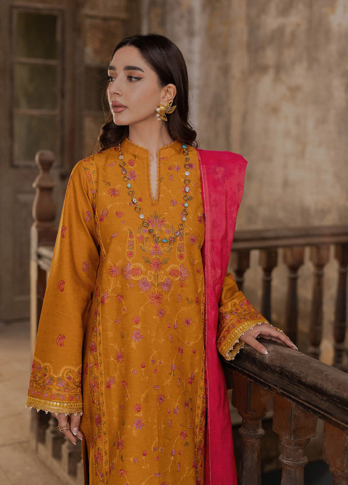 Summer Breeze By Rajbari Embroidered Lawn 3 Piece Unstitched Suit RB24SBEE-3A Summer Breeze By Rajbari Embroidered Lawn 3 Piece Unstitched Suit RB24SBEE-3A
