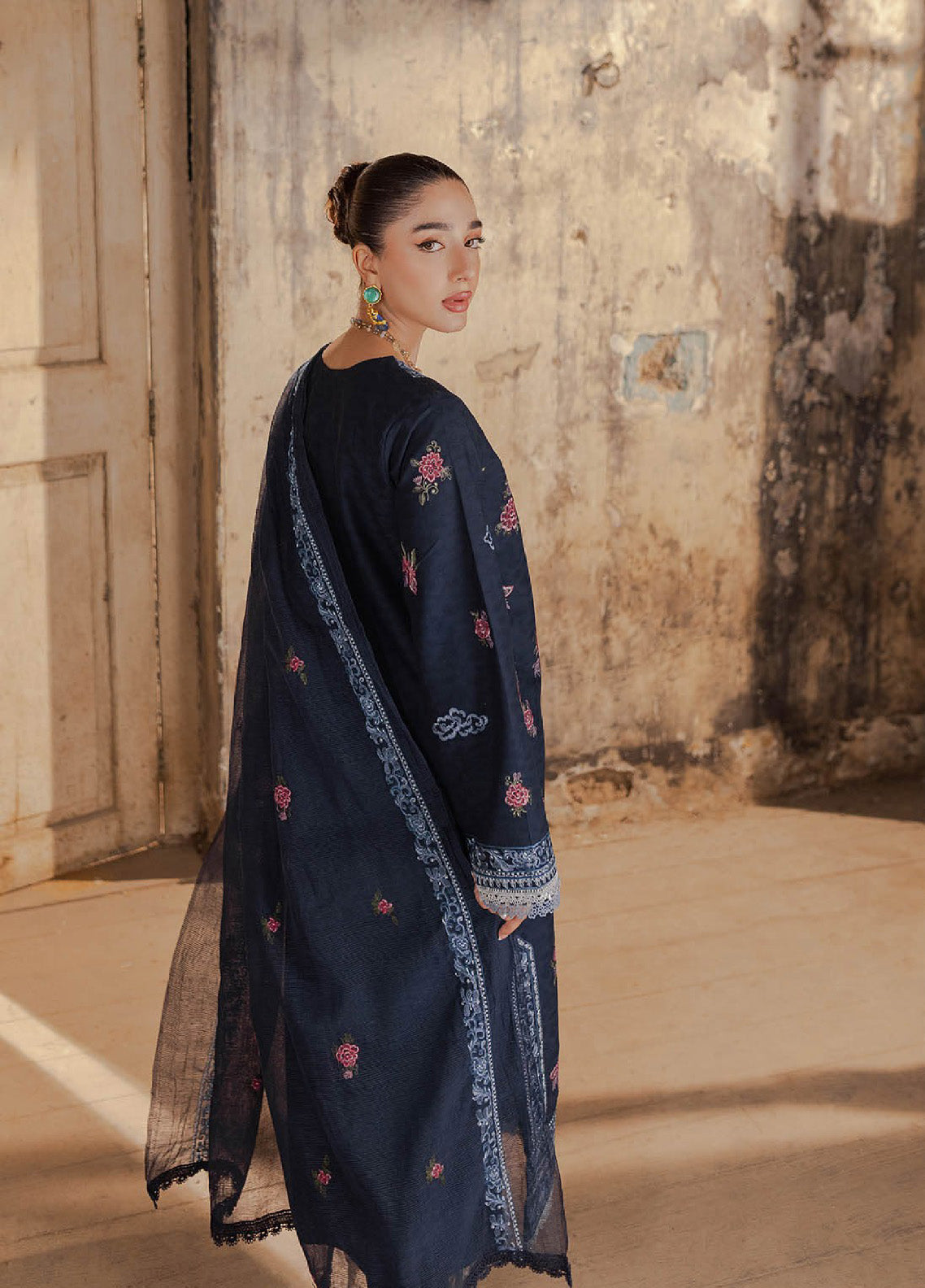 Summer Breeze By Rajbari Embroidered Lawn 3 Piece Unstitched Suit RB24SBEE-6A Summer Breeze By Rajbari Embroidered Lawn 3 Piece Unstitched Suit RB24SBEE-6A