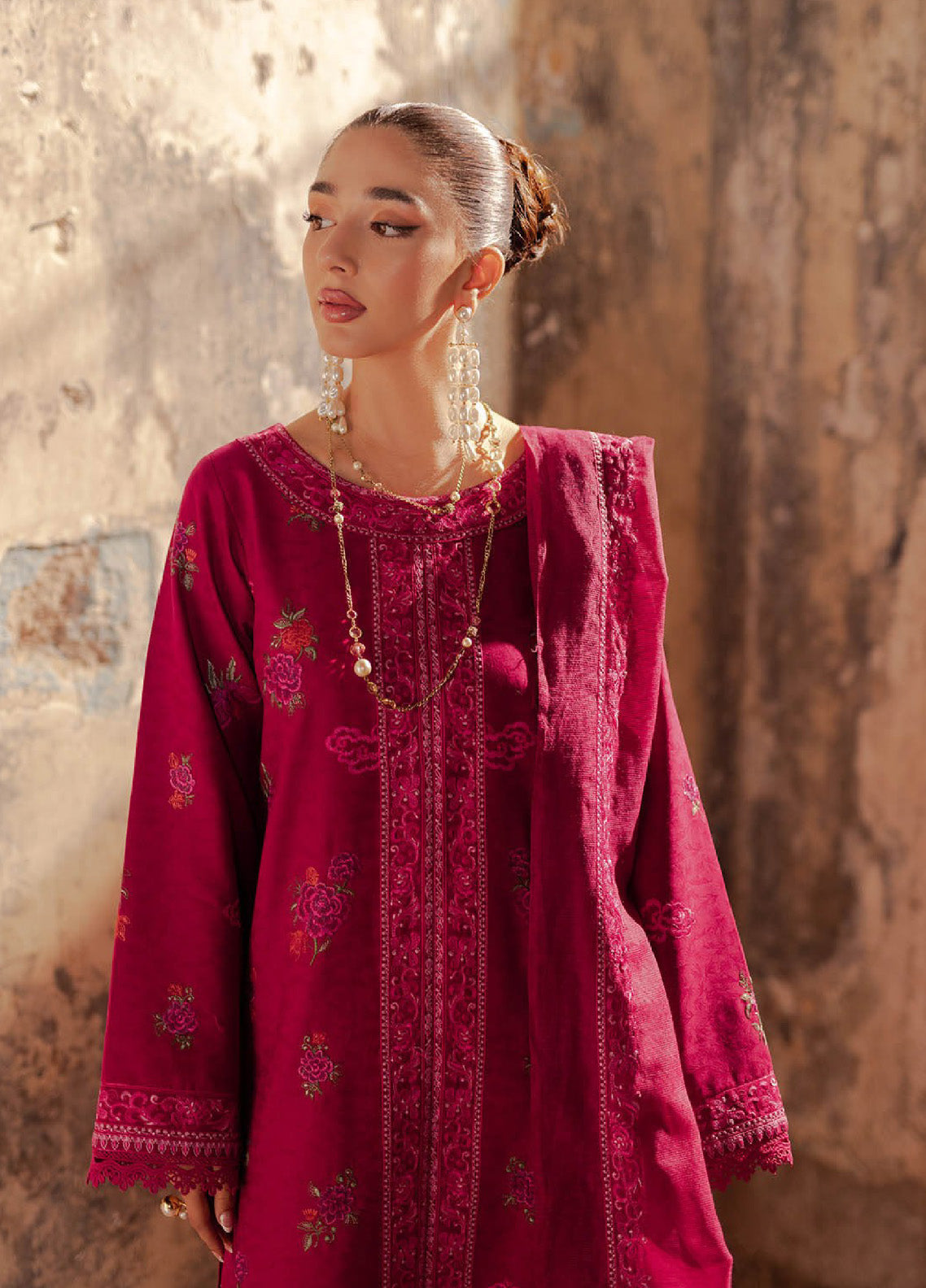 Summer Breeze By Rajbari Embroidered Lawn 3 Piece Unstitched Suit RB24SBEE-6B Summer Breeze By Rajbari Embroidered Lawn 3 Piece Unstitched Suit RB24SBEE-6B