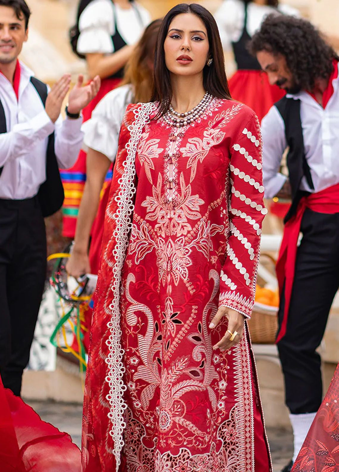 Te Amo By Mushq Embroidered Luxury Lawn 3 Piece Unstitched Suit MQ24TAL D-01 AMORE AFFAIR Te Amo By Mushq Embroidered Luxury Lawn 3 Piece Unstitched Suit MQ24TAL D-01 AMORE AFFAIR