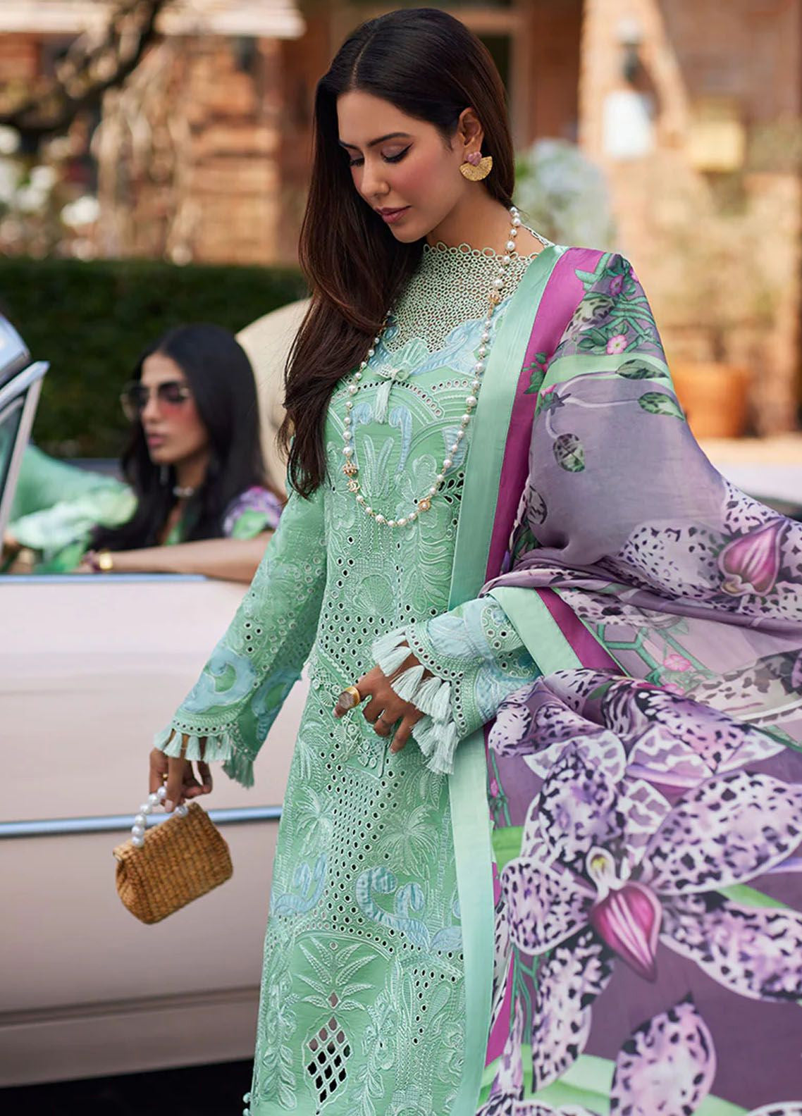 Te Amo By Mushq Embroidered Luxury Lawn 3 Piece Unstitched Suit MQ24TAL D-03 PIAZZA PANACHE Te Amo By Mushq Embroidered Luxury Lawn 3 Piece Unstitched Suit MQ24TAL D-03 PIAZZA PANACHE