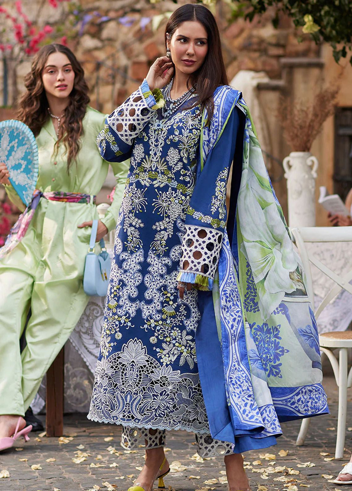 Te Amo By Mushq Embroidered Luxury Lawn 3 Piece Unstitched Suit MQ24TAL D-06 MODENA MAGIC Te Amo By Mushq Embroidered Luxury Lawn 3 Piece Unstitched Suit MQ24TAL D-06 MODENA MAGIC