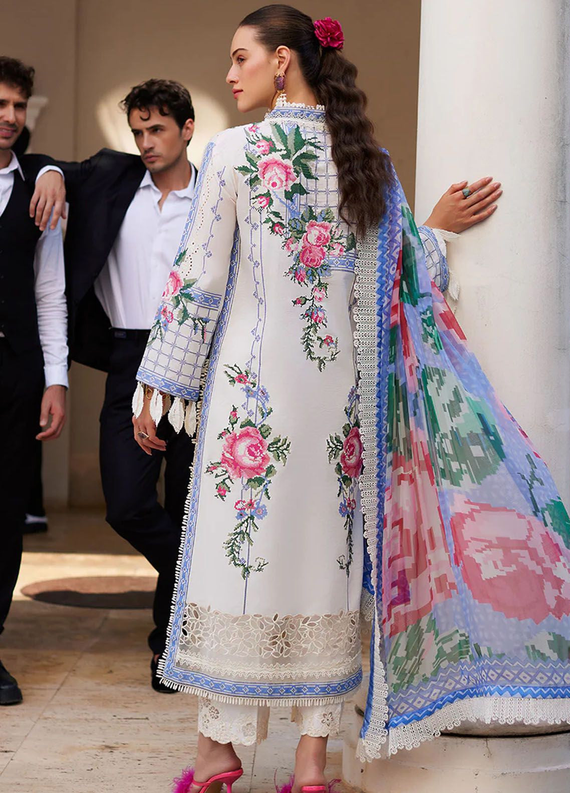 Te Amo By Mushq Embroidered Luxury Lawn 3 Piece Unstitched Suit MQ24TAL D-07 BELLA BELLEZA Te Amo By Mushq Embroidered Luxury Lawn 3 Piece Unstitched Suit MQ24TAL D-07 BELLA BELLEZA