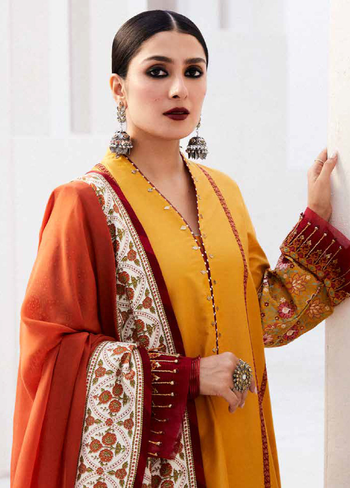 Zara Shahjahan Spring Embroidered Jacquard 3 Piece Unstitched Suit ZSJ24SS-10A SANDAL Zara Shahjahan Spring Embroidered Jacquard 3 Piece Unstitched Suit ZSJ24SS-10A SANDAL