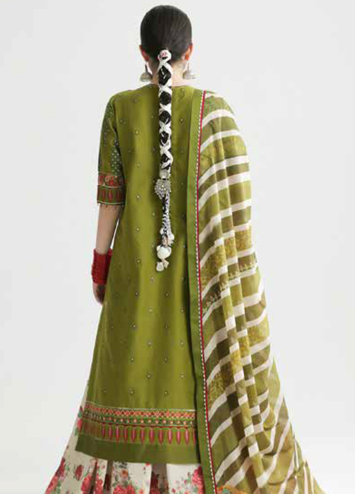 Zara Shahjahan Spring Embroidered Lawn 3 Piece Unstitched Suit ZSJ24SS-8B AAINA Zara Shahjahan Spring Embroidered Lawn 3 Piece Unstitched Suit ZSJ24SS-8B AAINA