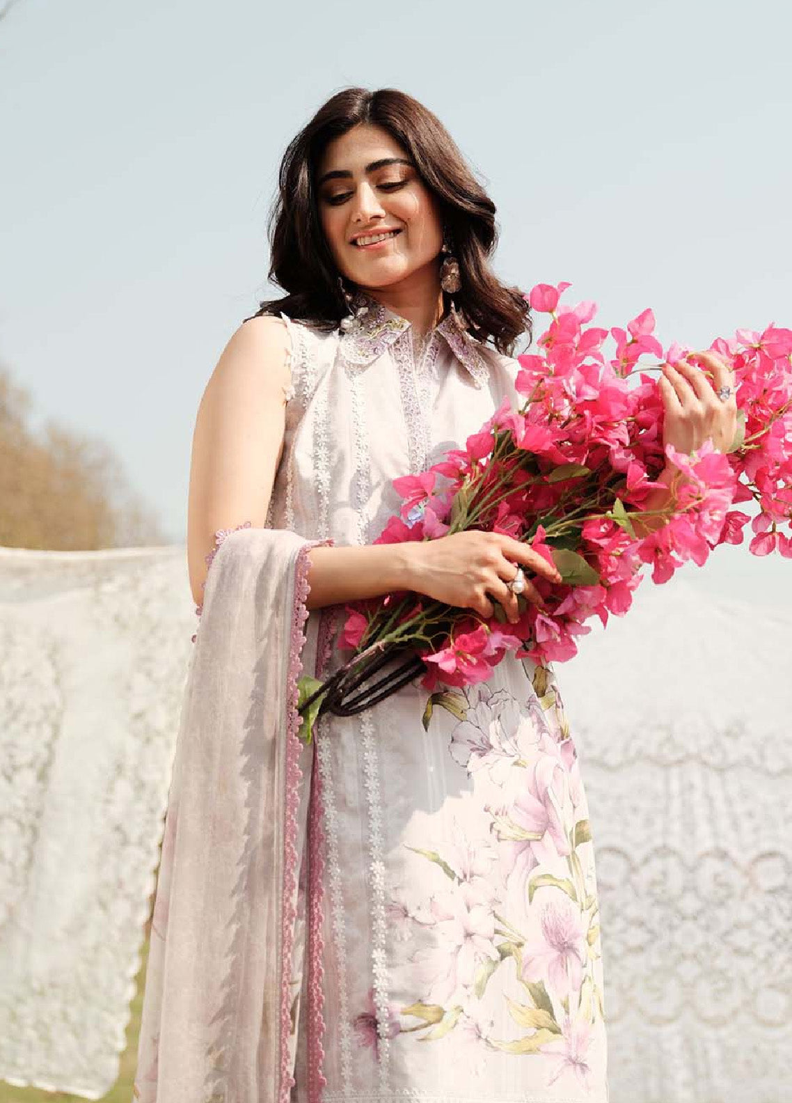 Zarqash Embroidered Luxe Lawn 3 Piece Unstitched Suit ZQ24LL 03 Zarqash Embroidered Luxe Lawn 3 Piece Unstitched Suit ZQ24LL 03