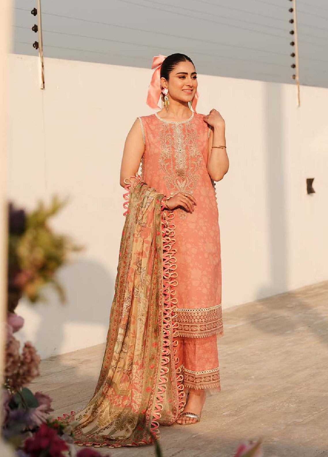 Zarqash Embroidered Luxe Lawn 3 Piece Unstitched Suit ZQ24LL 04 Zarqash Embroidered Luxe Lawn 3 Piece Unstitched Suit ZQ24LL 04