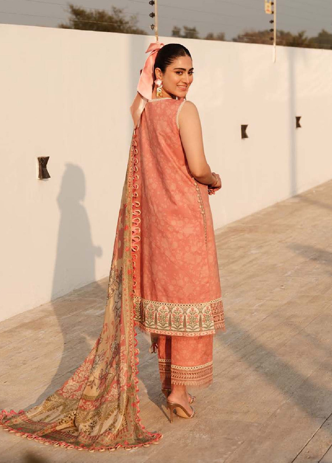 Zarqash Embroidered Luxe Lawn 3 Piece Unstitched Suit ZQ24LL 04 Zarqash Embroidered Luxe Lawn 3 Piece Unstitched Suit ZQ24LL 04