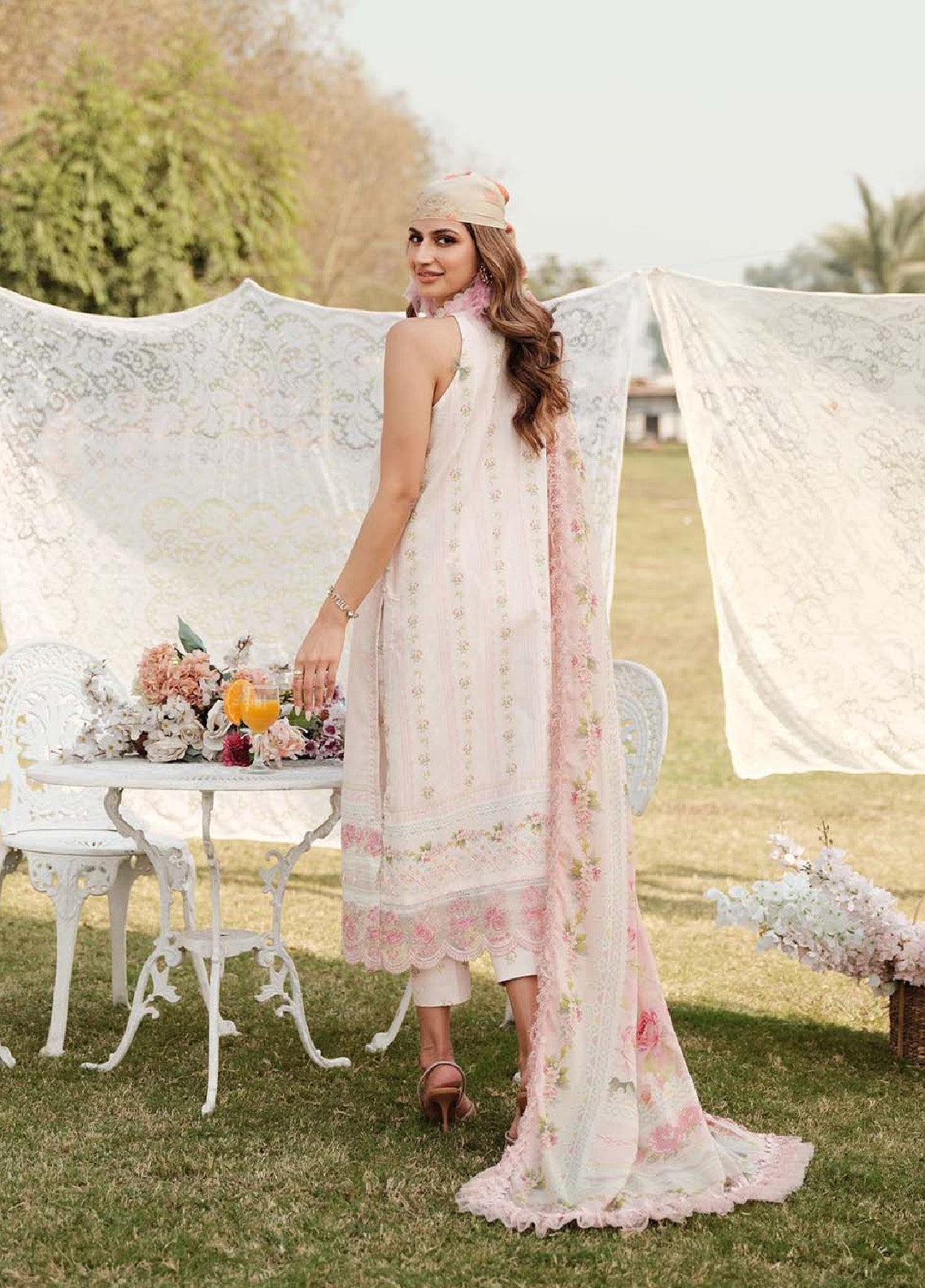 Zarqash Embroidered Luxe Lawn 3 Piece Unstitched Suit ZQ24LL 05 Zarqash Embroidered Luxe Lawn 3 Piece Unstitched Suit ZQ24LL 05