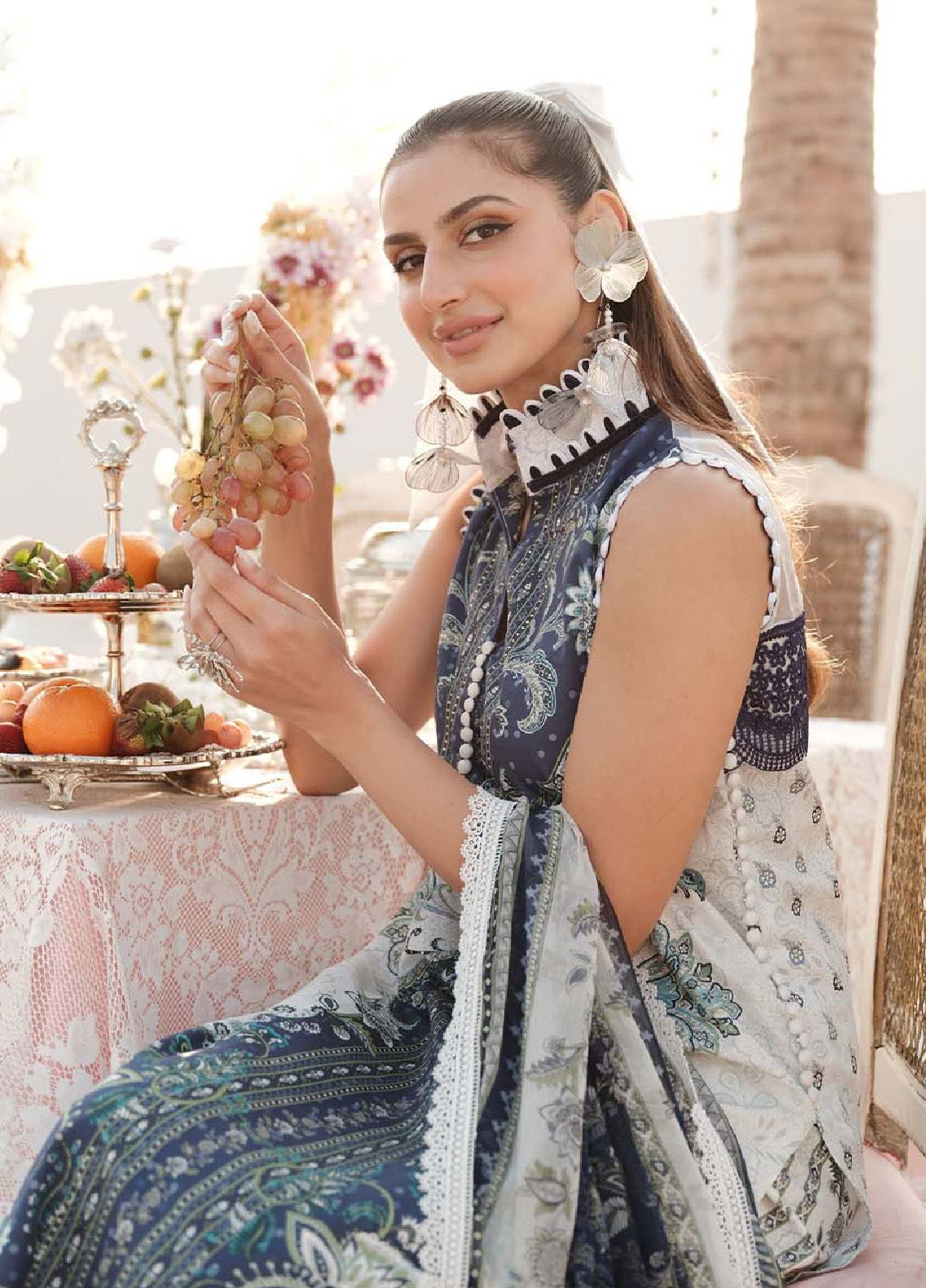 Zarqash Embroidered Luxe Lawn 3 Piece Unstitched Suit ZQ24LL 10 Zarqash Embroidered Luxe Lawn 3 Piece Unstitched Suit ZQ24LL 10