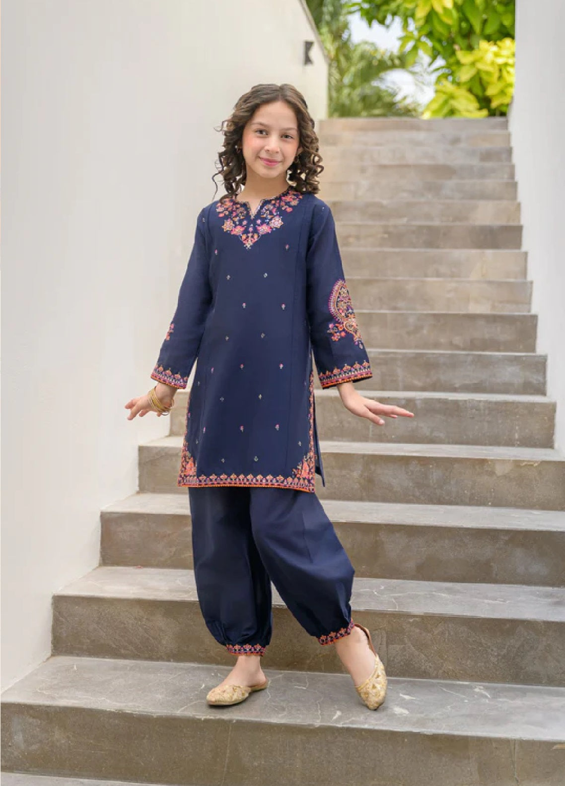 Fresh Birds Fancy Embroidered Doriya Lawn 2 Piece Stitched Suit FB26K&G D-90057-NBL