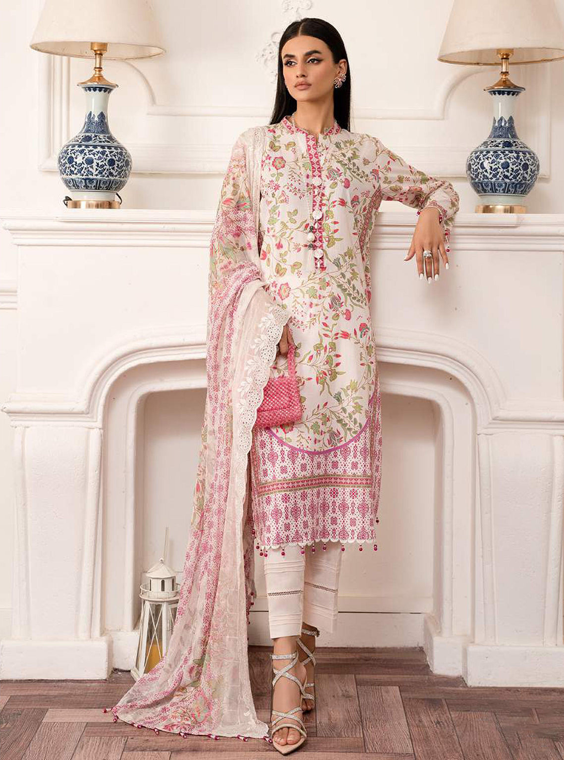 D#05 AlZohaib Sunshine Bloom Printed Bamber Chikankari Dupatta 923