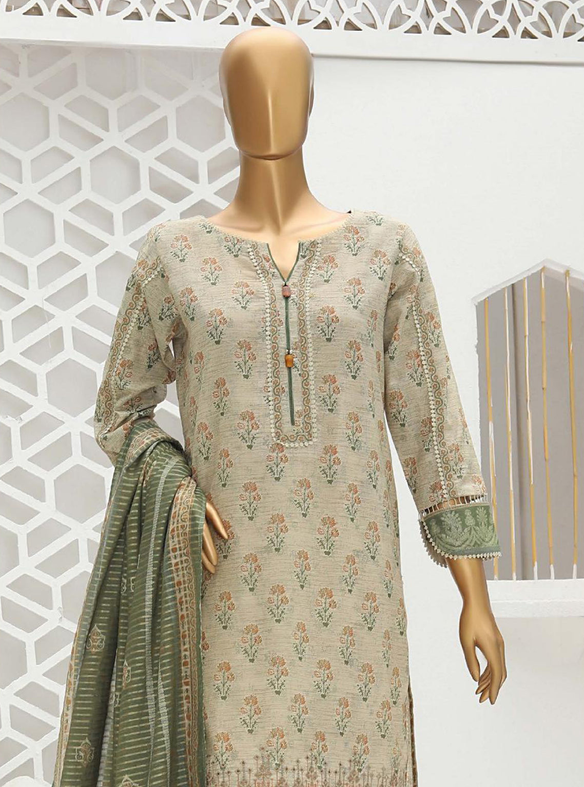 D#104 HZ Zardozi Emb Collection 923