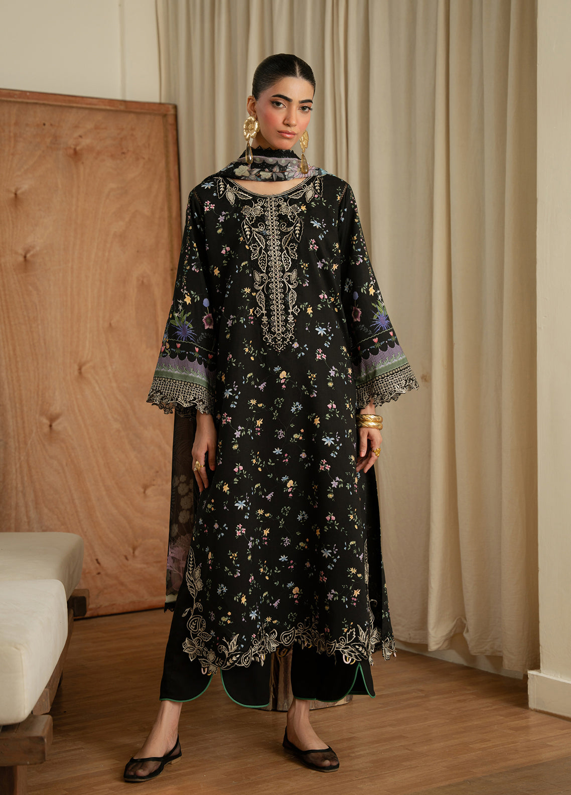 Aabyaan Luxury Embroidered Linen 3 Piece Unstitched Suit ABY26PLL D-AK-02 NOELLE