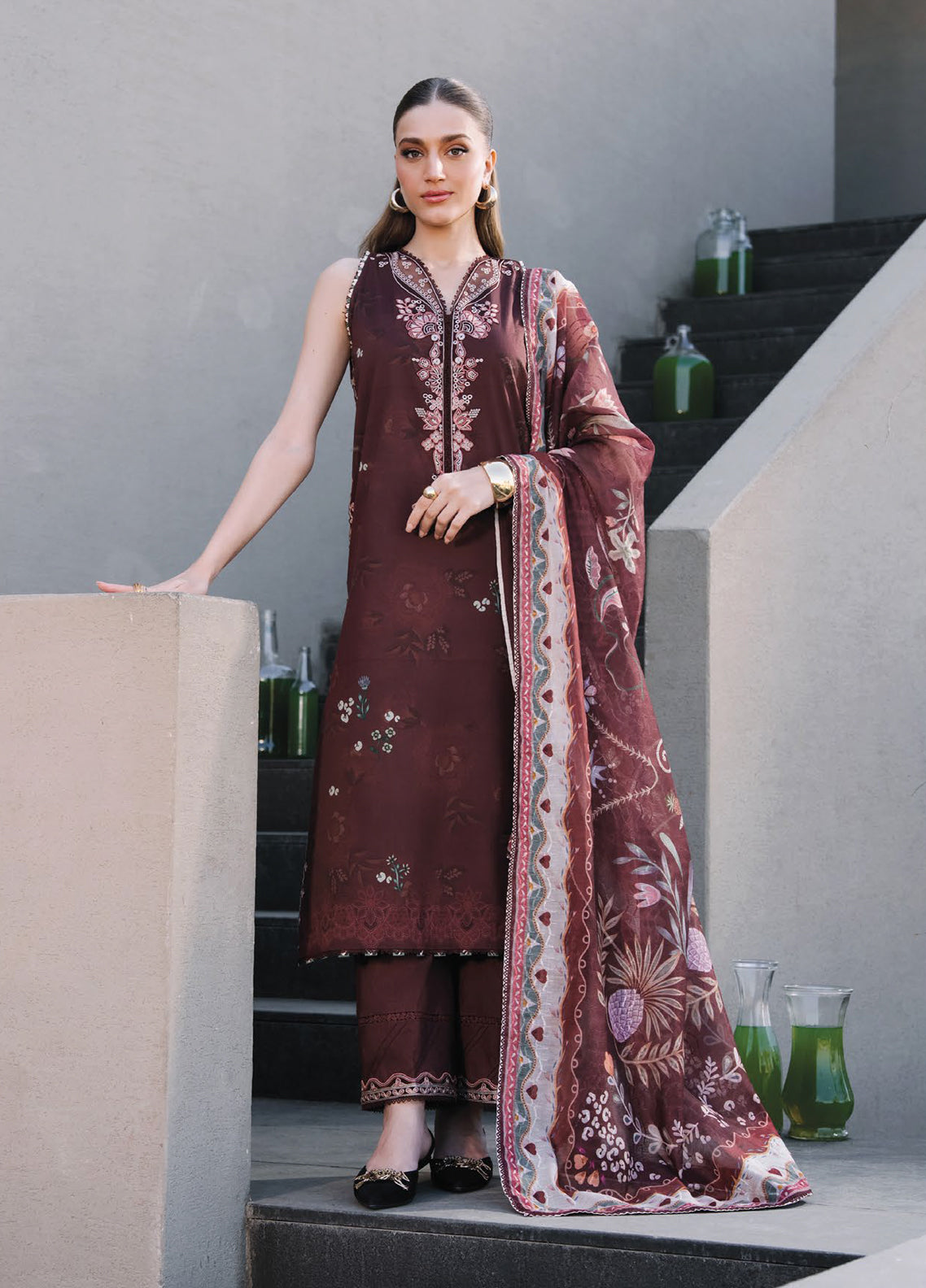 Afsanah By Seran Embroidered Lawn 3 Piece Unstitched Suit SRN26AV2 D-06 MYRA