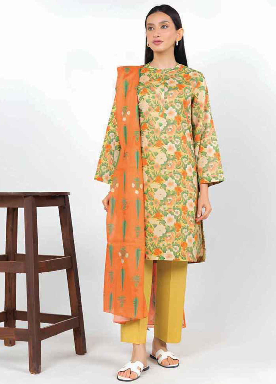Alkaram Summer Printed Lawn 3 Piece Unstitched Suit AK26SPL D-68