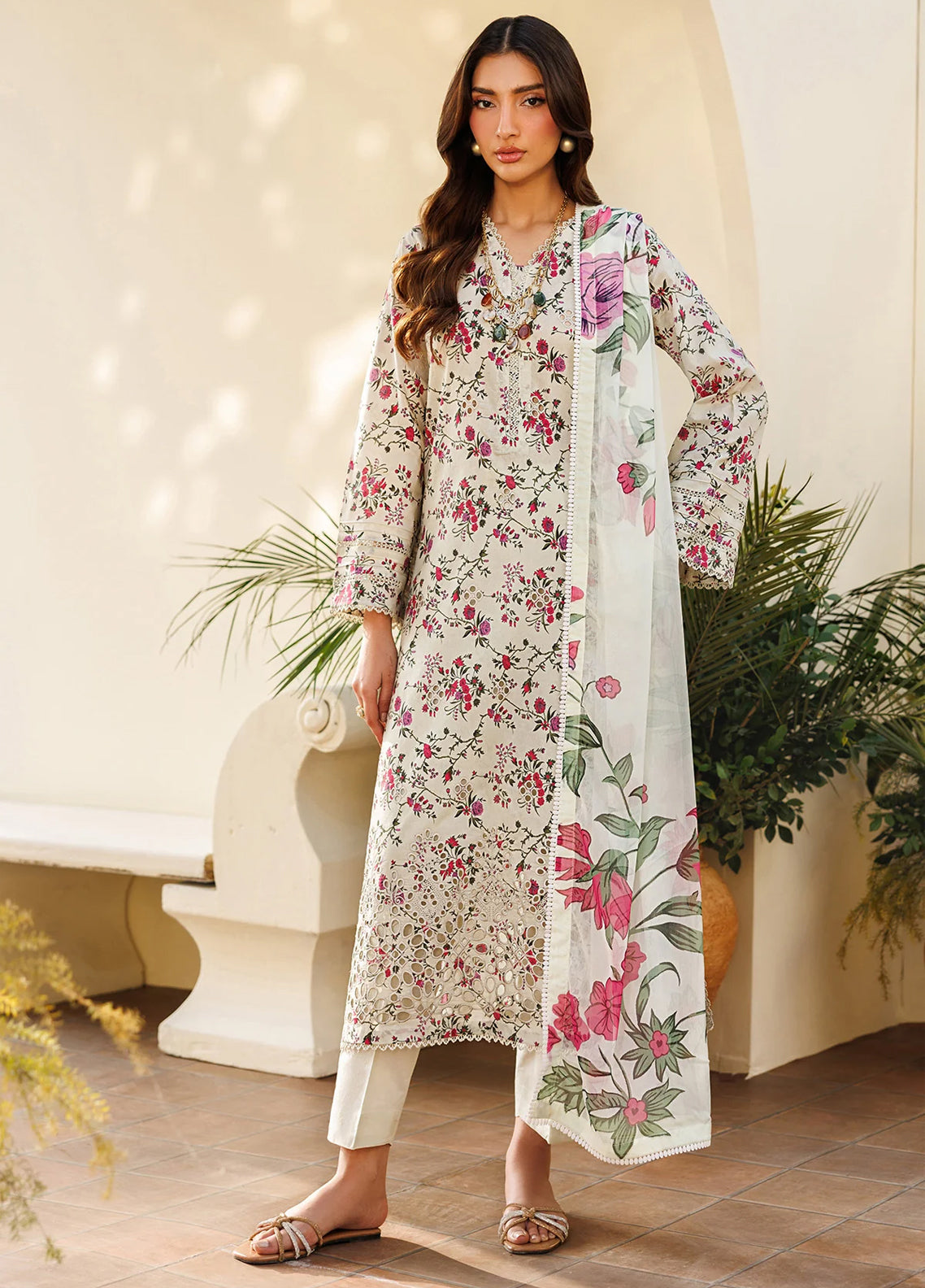 Amani By Zarif Embroidered Lawn 3 Piece Stitched Suit ZF25PLV1 D-08 BARIH