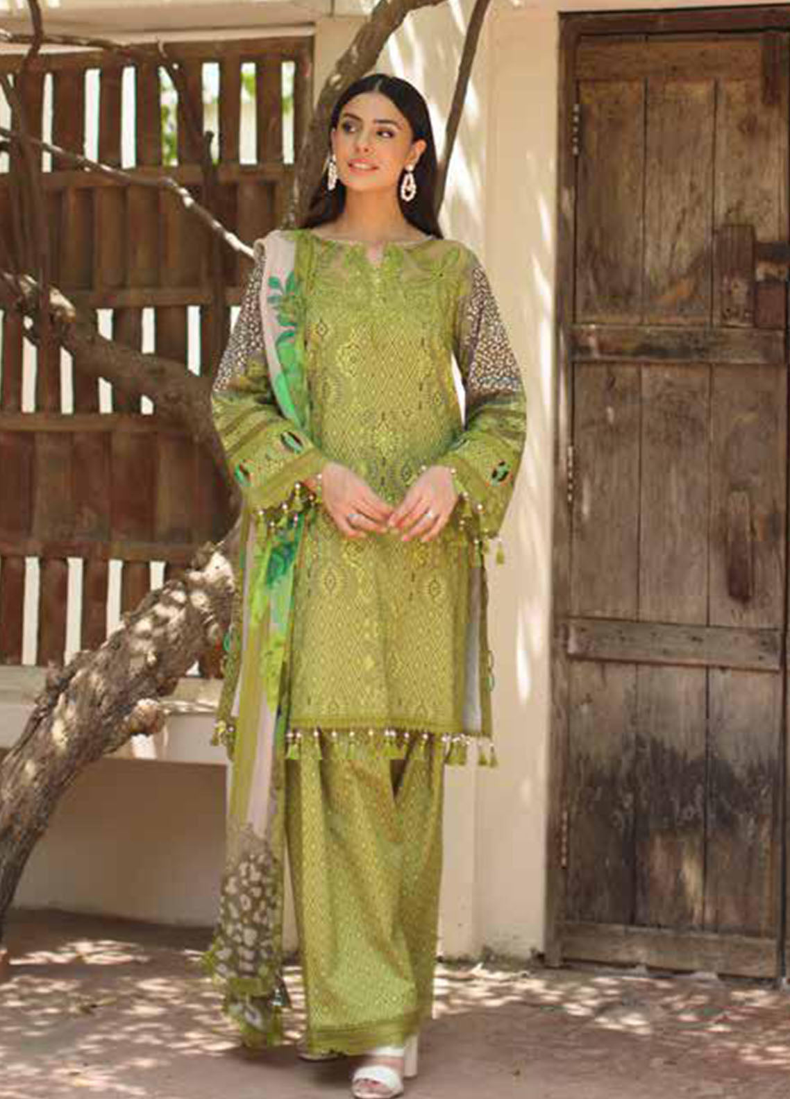 Aniiq By Charizma Embroidered Lawn 3 Piece Unstitched Suit CH26ALV1 D-08