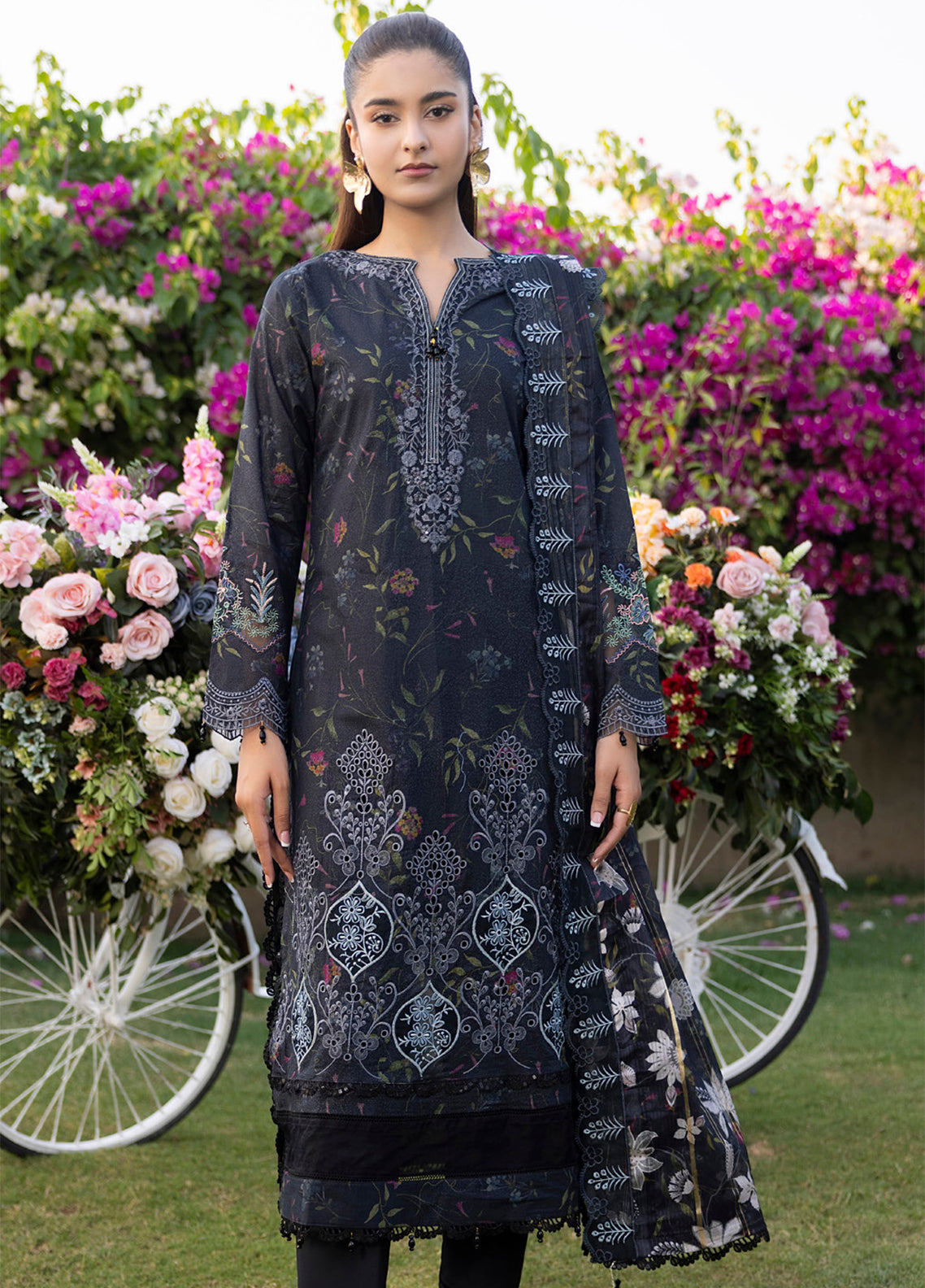 Applique Kari By Alzohaib Embroidered Lawn 3 Piece Unstitched Suit AZ26ACV3 D-06