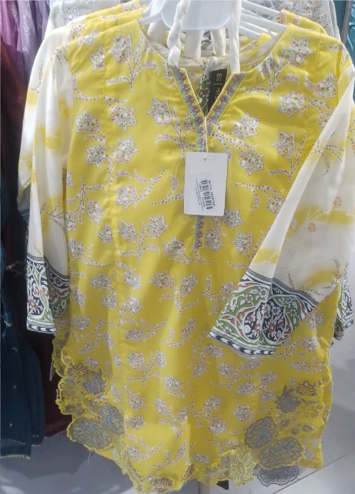 Aroob Girls Stitched 3 Piece Suit For Girls ARB26G D-0194
