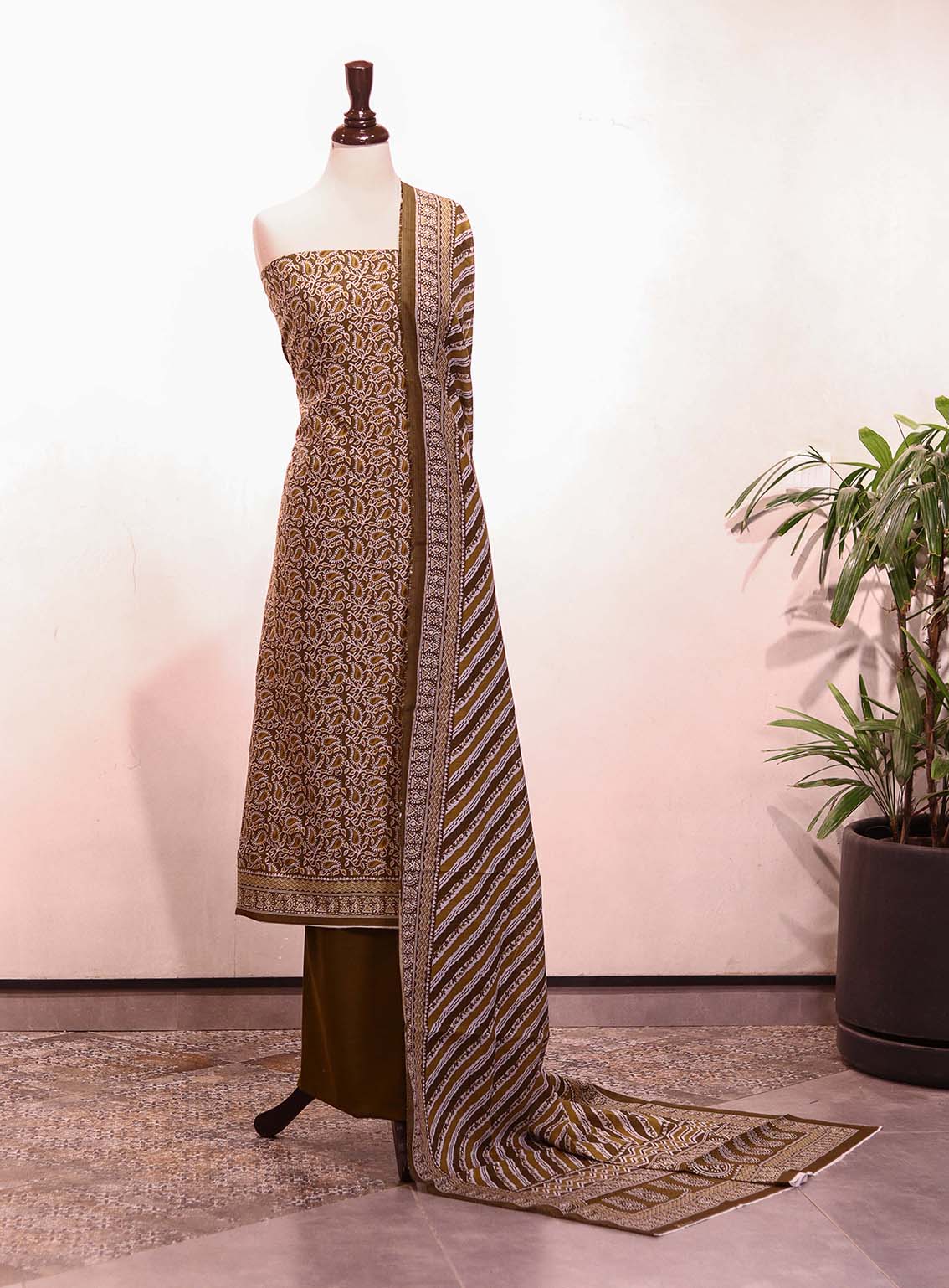 Bin Saeed Printed Khaddar Suits Unstitched 3 Piece - BS25K 113