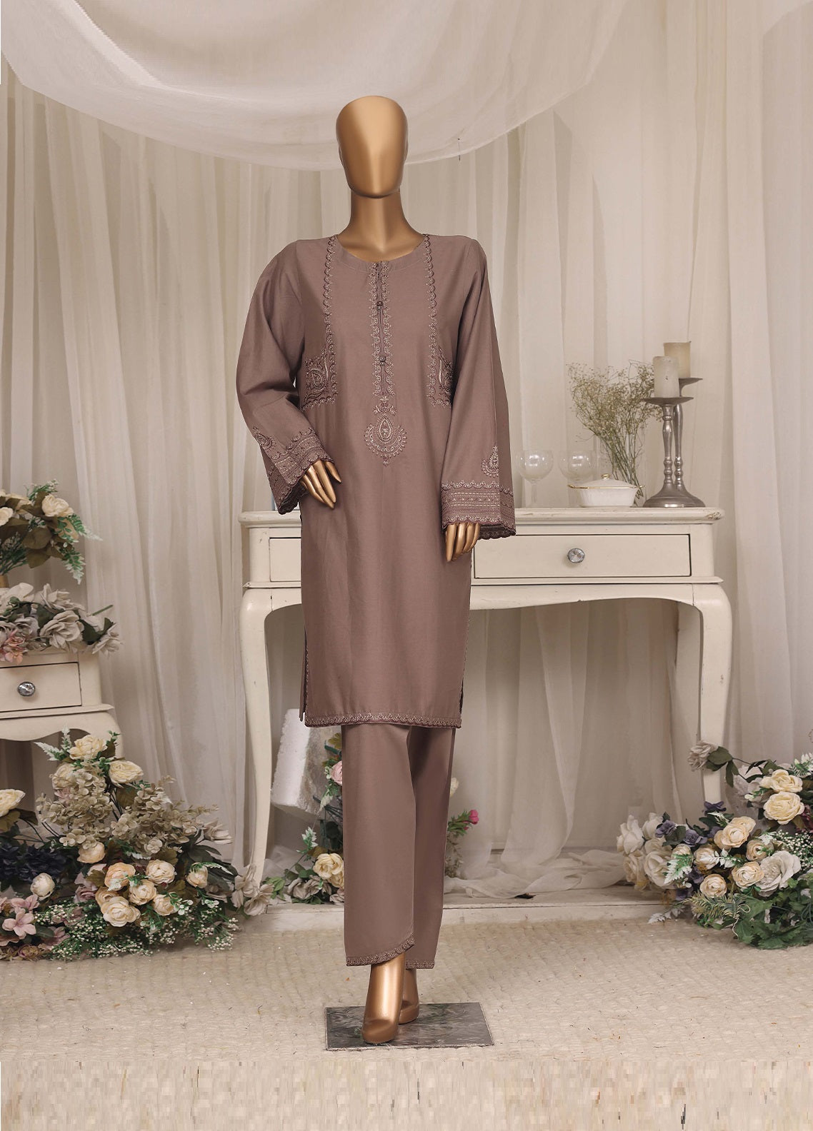 Bold & Slay By HZ Textiles Embroidered Lawn Co-Ords 2 Piece Stitched Suit HZ26B&S D-CSE-D-2601