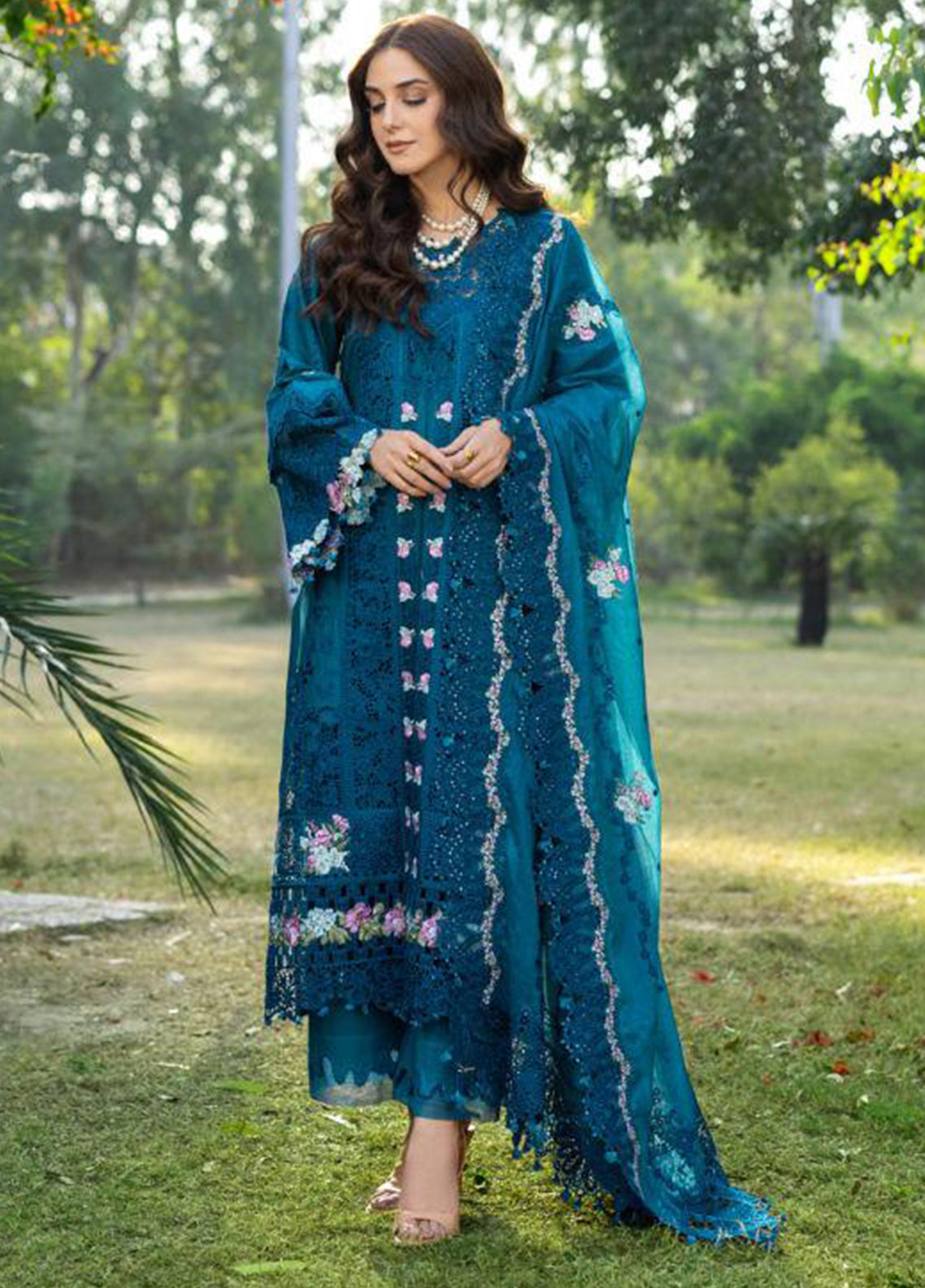 Elaf Embroidered Lawn 3 Piece Unstitched Suit EF26LL ELY-06 SAPPHIRE