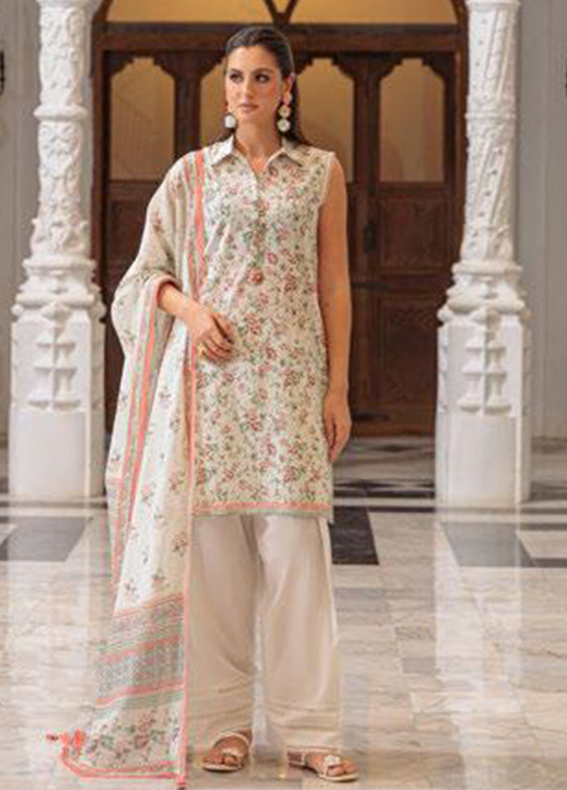 Elora A Floral By Gul Ahmed Printed Lawn 3 Piece Unstitched Suit GA26EAF D-CL 62119A