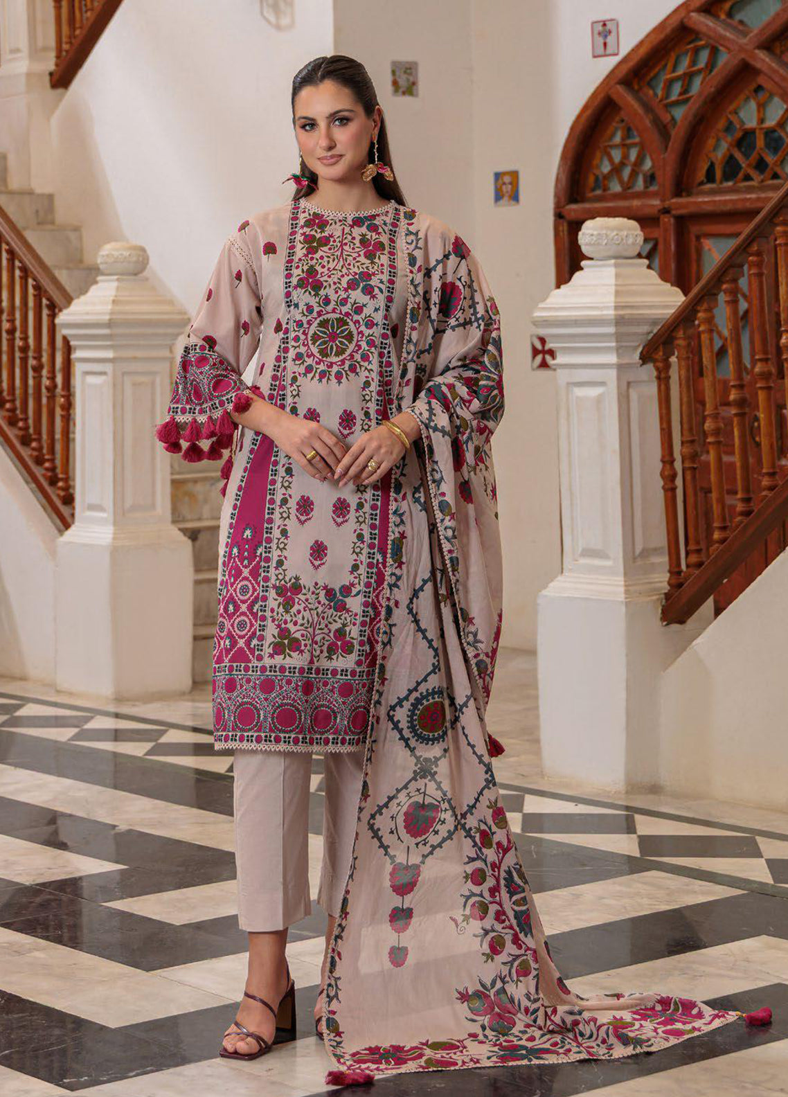 Elora A Floral By Gul Ahmed Printed Lawn 3 Piece Unstitched Suit GA26EAF D-CL 62135B