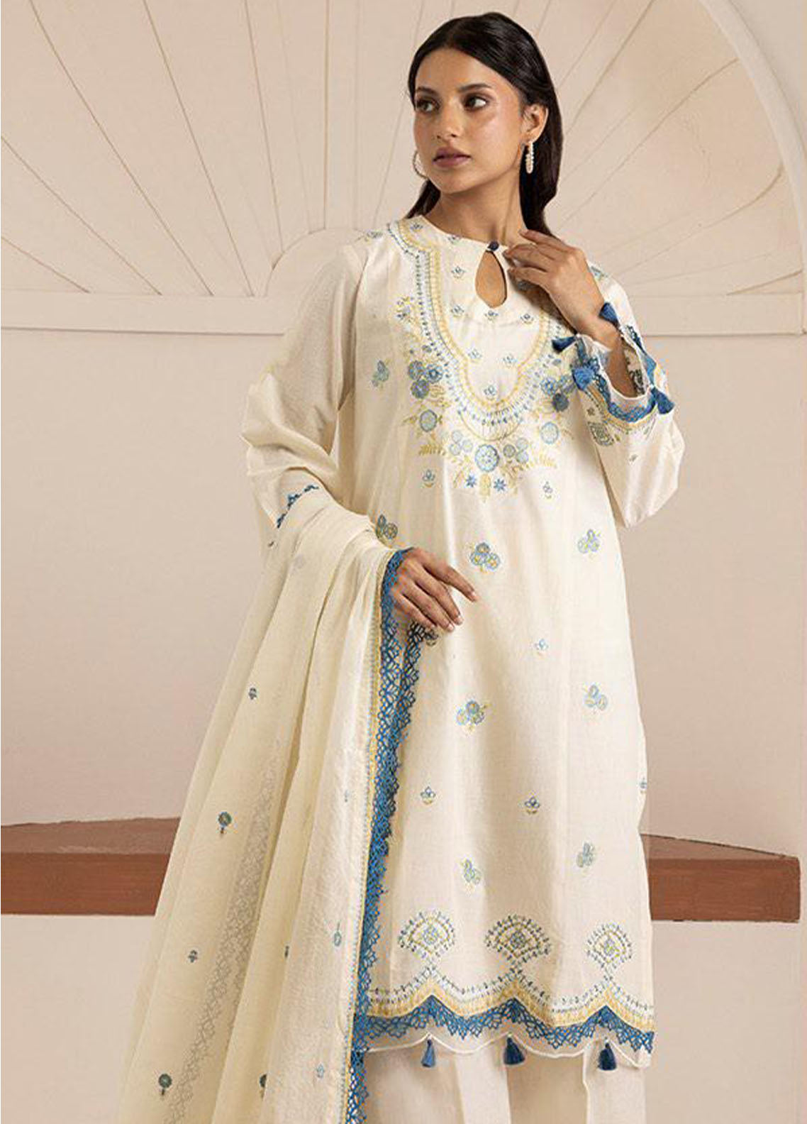 Essential By Zellbury Embroidered Lawn 3 Piece Unstitched Suit WUS26E30505