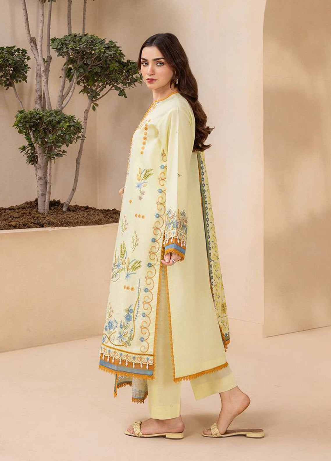 Essential By Zellbury Embroidered Lawn 3 Piece Unstitched Suit WUS26E30570