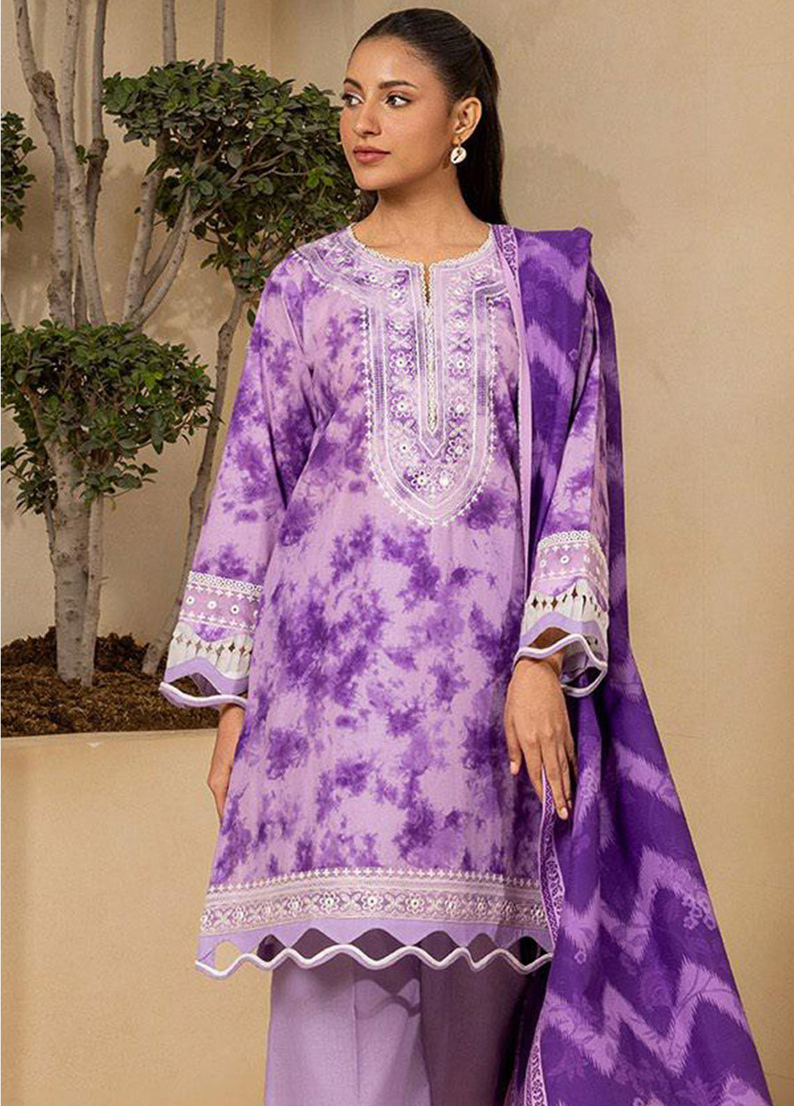 Essential By Zellbury Embroidered Lawn 3 Piece Unstitched Suit WUS26E30571