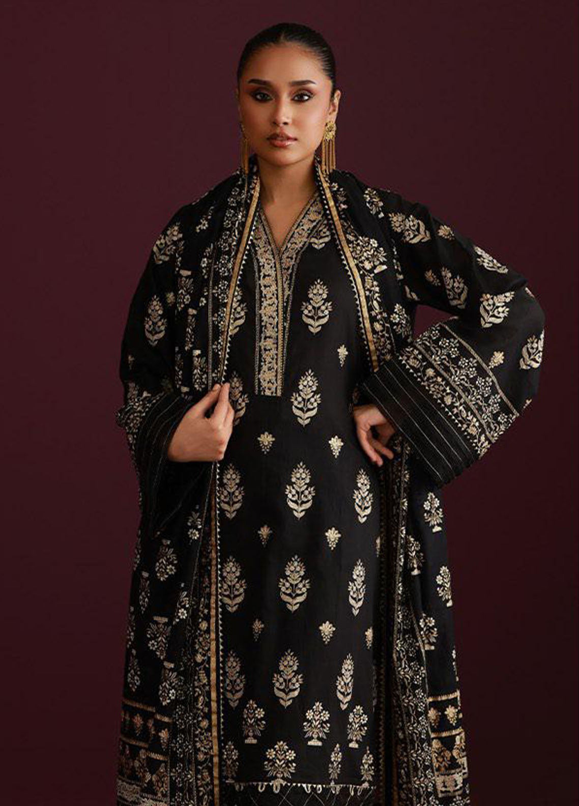 Essential By Zellbury Printed Lawn 3 Piece Unstitched Suit WUS26X30436