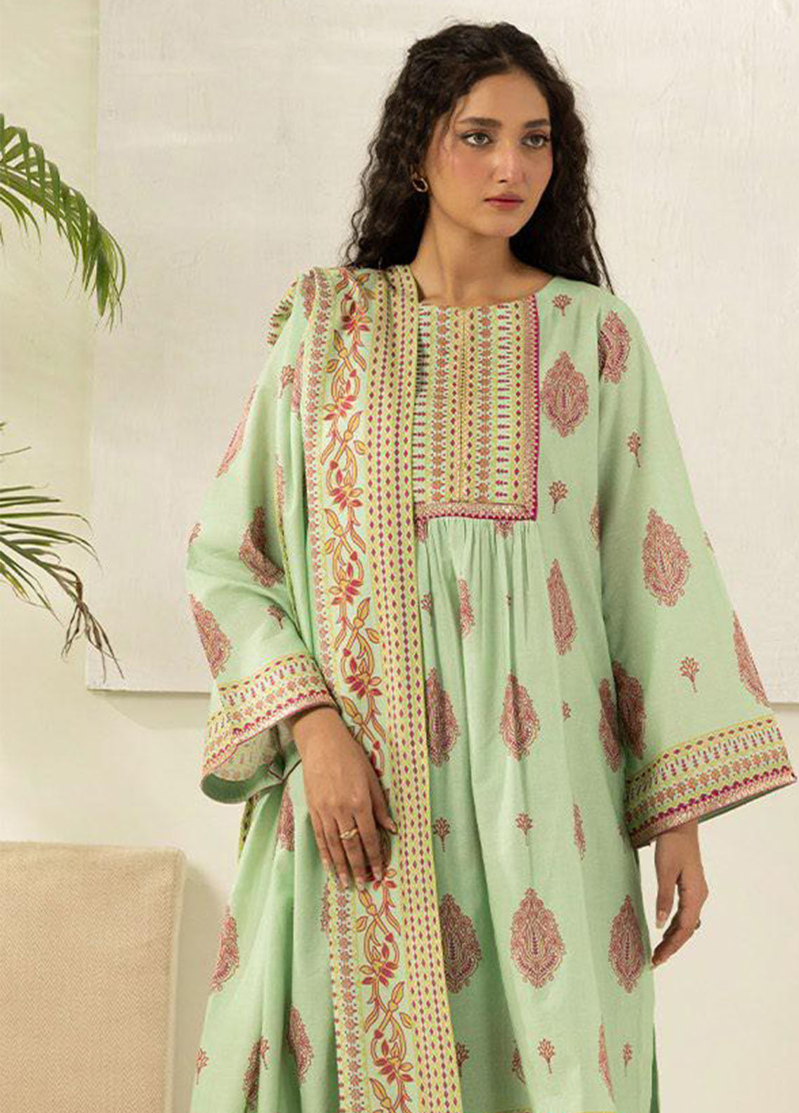 Essential By Zellbury Printed Lawn 3 Piece Unstitched Suit WUS26X30490