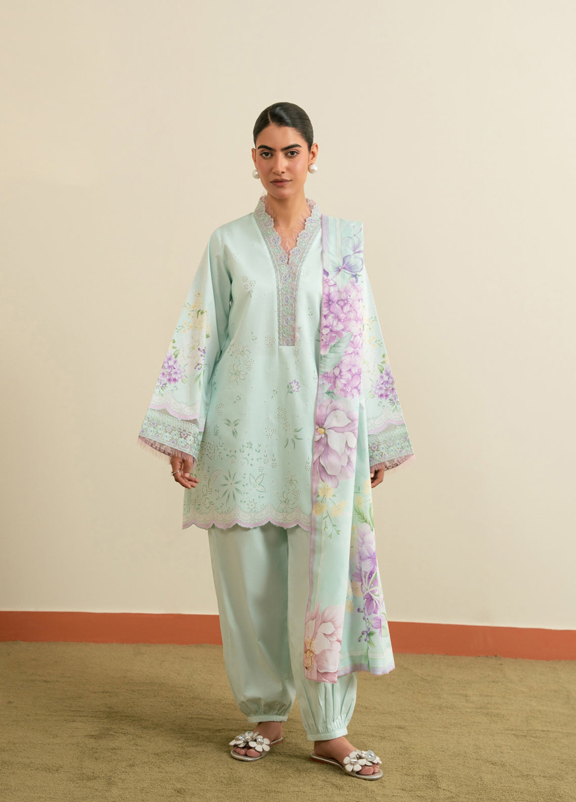 Essentials By Seran Embroidered Lawn 3 Piece Unstitched Suit SRN26EV2 D-10 VIANNE