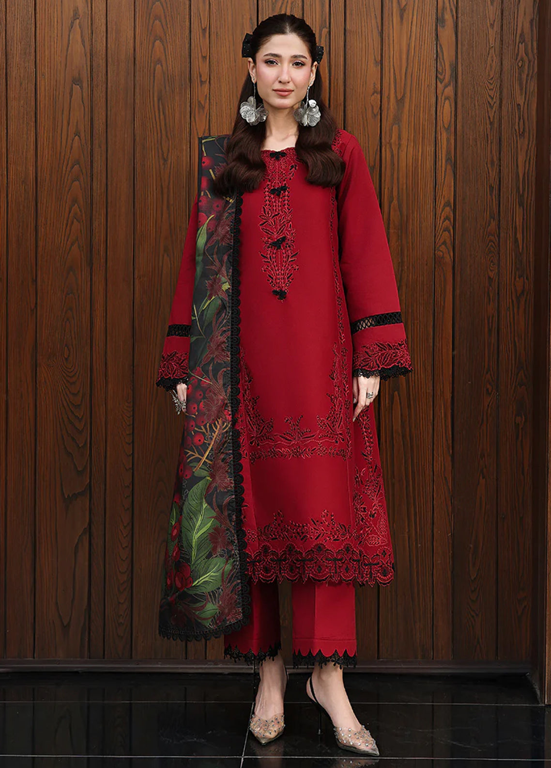 Florence By Rang Rasiya Luxury Embroidered Lawn 3 Piece Unstitched Suit RR26FLEE D-06 DILARA