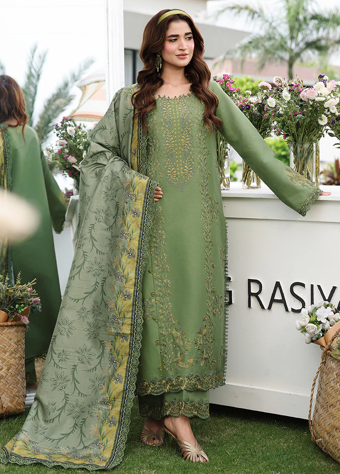 Florence By Rang Rasiya Luxury Embroidered Lawn 3 Piece Unstitched Suit RR26FLEE D-09 BAHAR