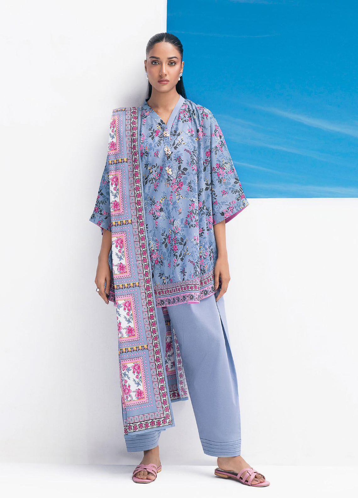 Gul Ahmed Embroidered Lawn 3 Piece Unstitched Suit GA26SEL D-CL-62205A