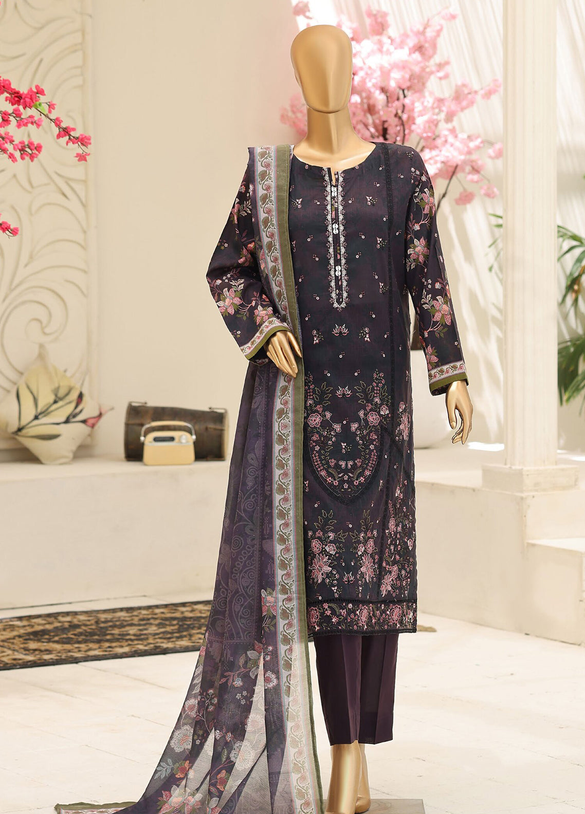 Mehak By HZ Textile Embroidered Slub Lawn 3 Piece Unstitched Suit HZ26MESLV3 D-3147