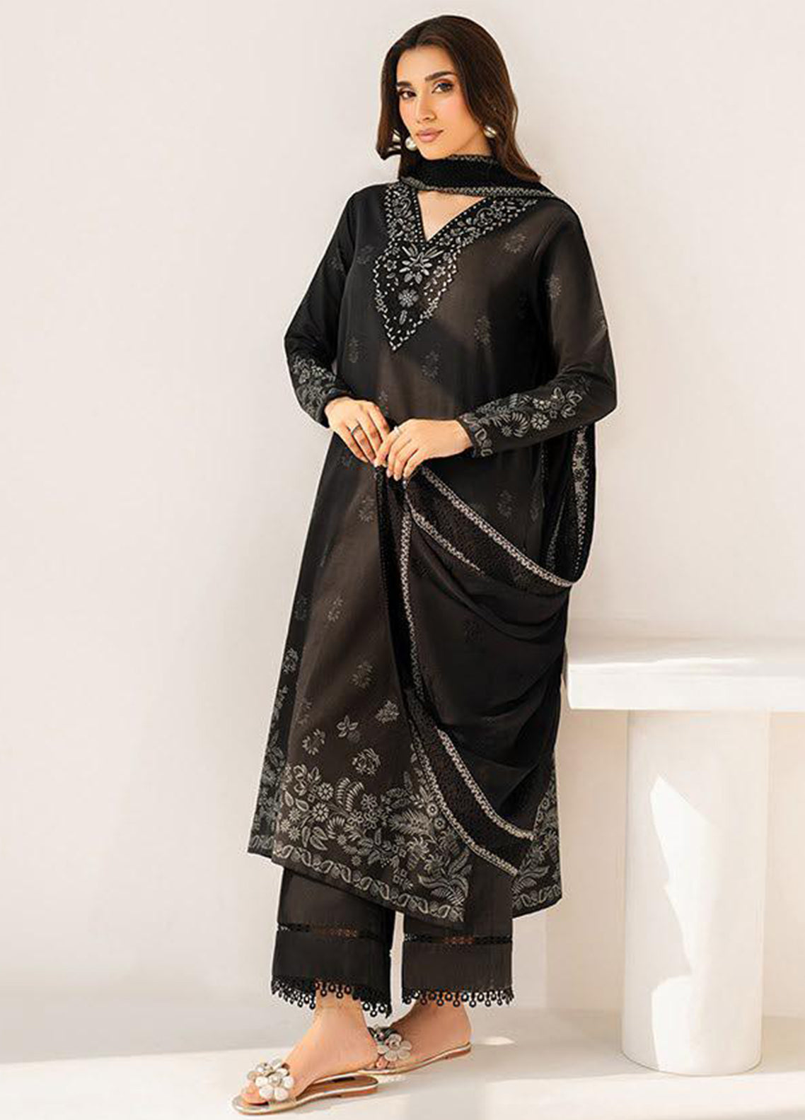 Namah By Xenia Embroidered Lawn 3 Piece Unstitched Suit XE26NS D-1016 AERA