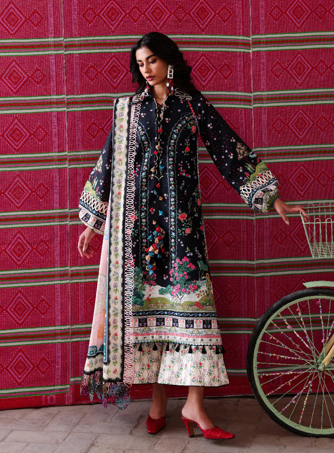 Neoma By Republic Womenswear Printed Lawn 3 Piece Unstitched Suit RW26NSP D-SP-4 INAYA